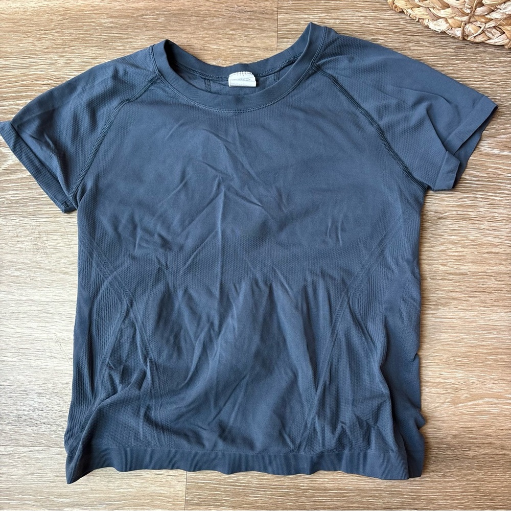 Athleta Charcoal Short Sleeve Tee